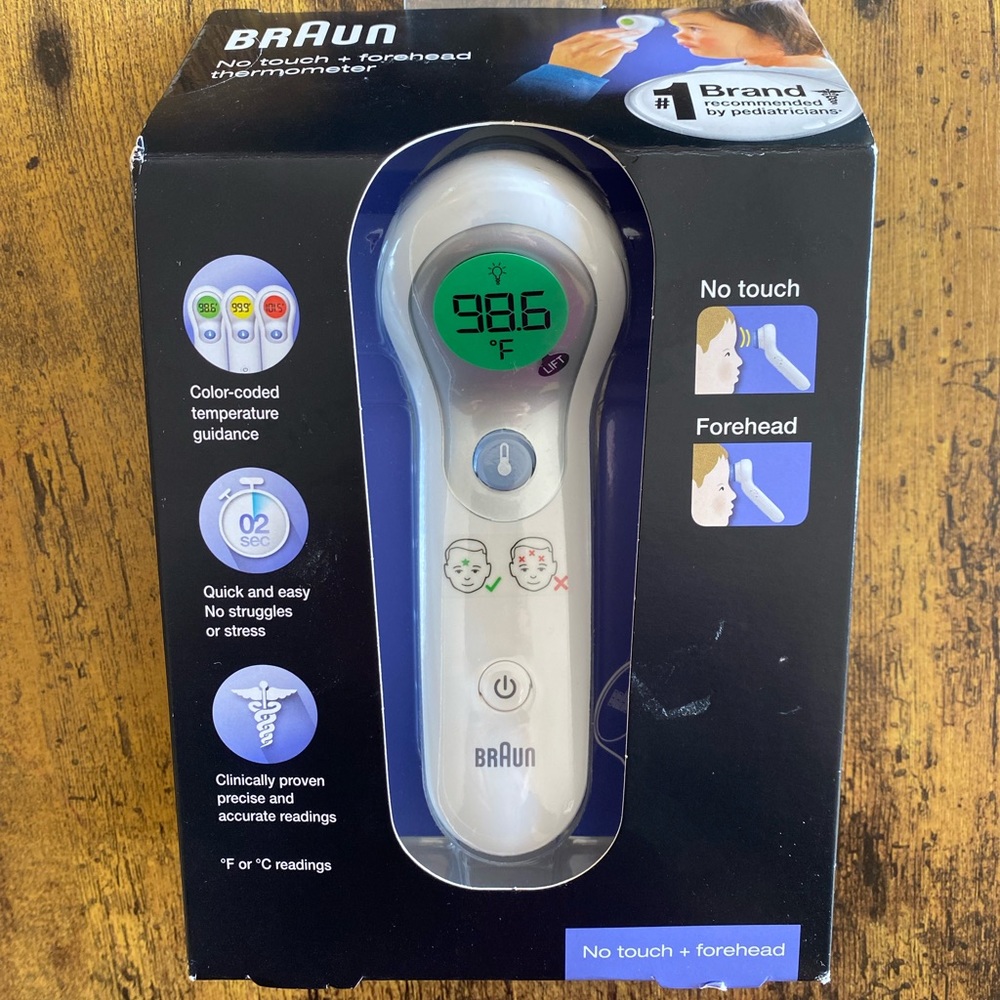 NWT Braun no touch forehead thermometer